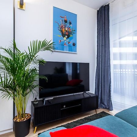 Cloud9 - Barska 69 Apartment Krakow Bagian luar foto
