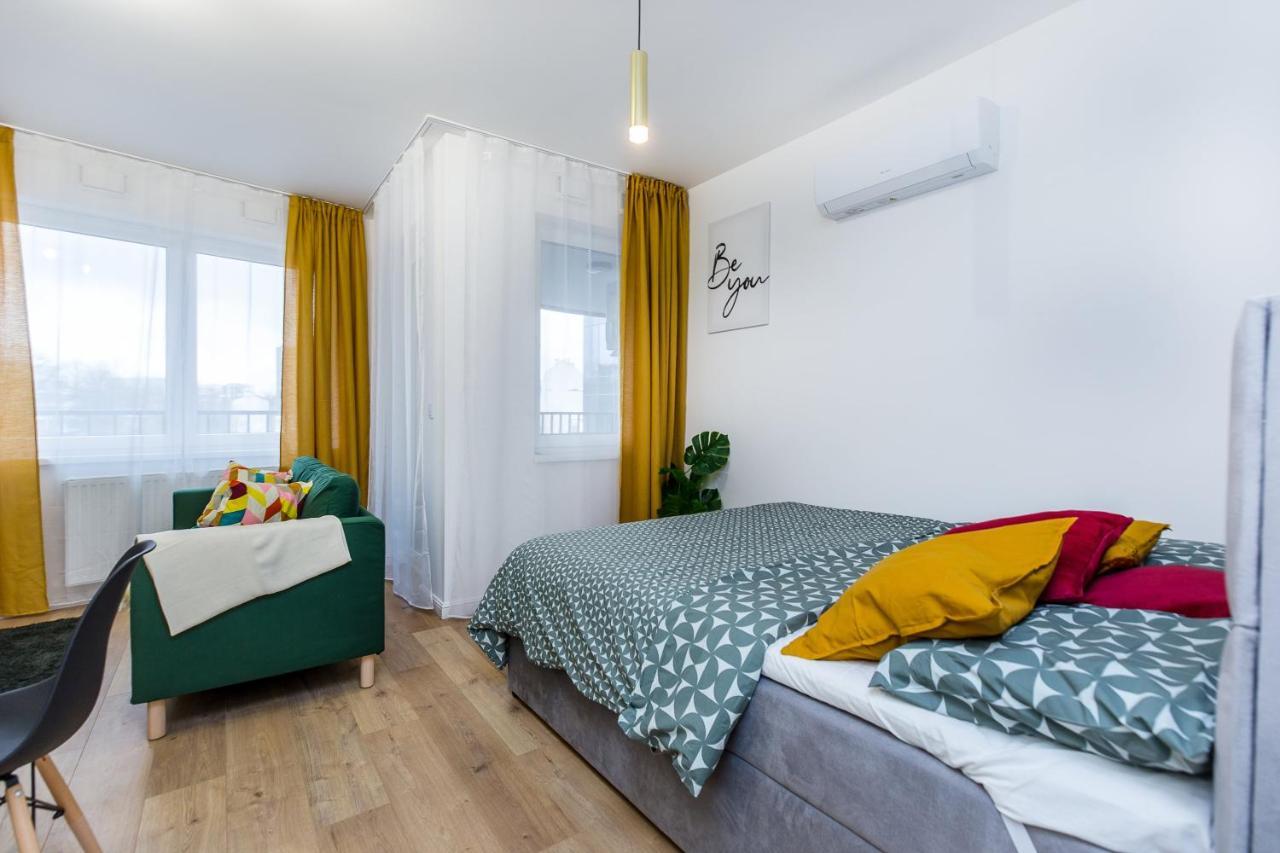 Cloud9 - Barska 69 Apartment Krakow Bagian luar foto