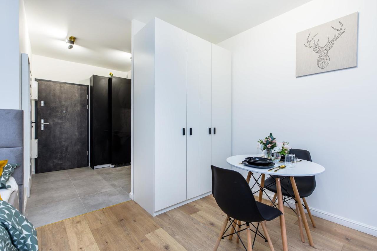 Cloud9 - Barska 69 Apartment Krakow Bagian luar foto